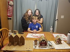 KRPE6277 Gingerbread House Construction